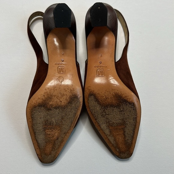 Bruno Magli Vintage Sling Back Kitten Heels - Picture 5 of 12